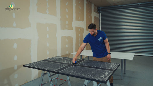 Wie bringe ich die Folie von Phytonics am besten auf meine Solarmodule auf?