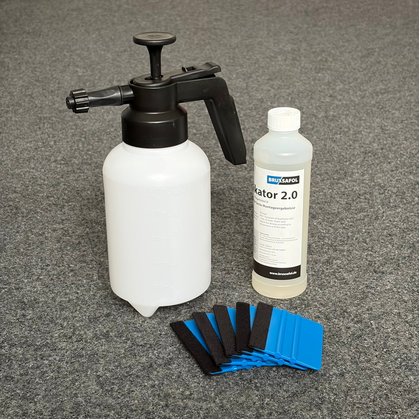 Montageset für Phytonics Anti-Blend-Folie, bestehend aus Schaumsprüher, Rakel und Applikationsflüssigkeit